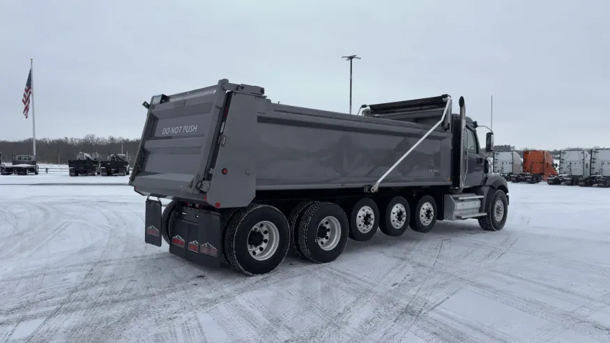 2023 Western Star 47X | Photo 7 of 22