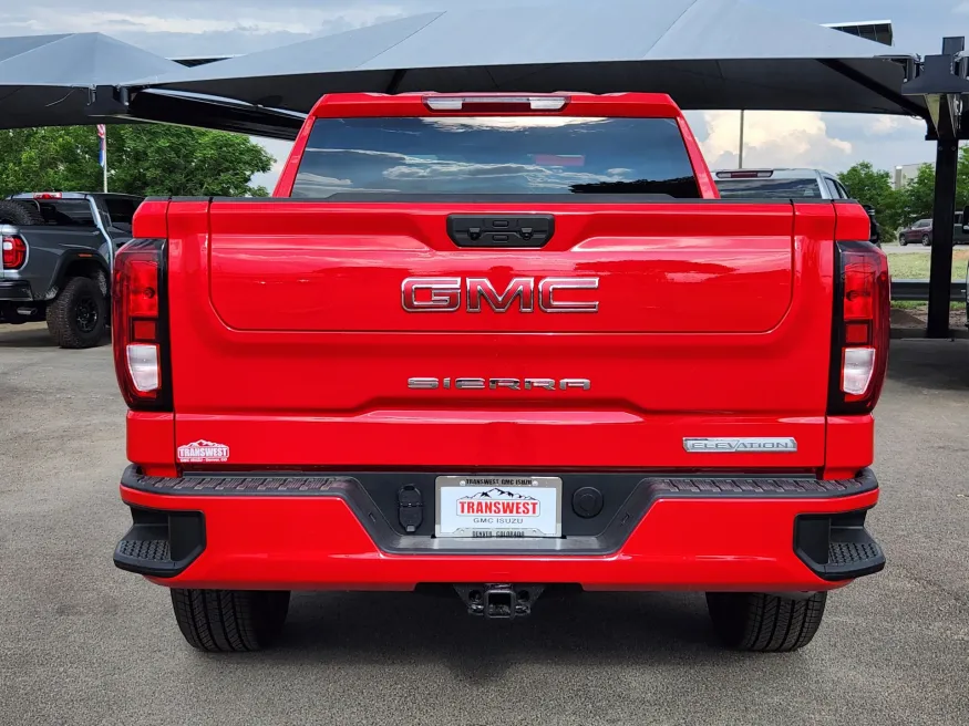 2025 GMC Sierra 1500 Elevation | Photo 13 of 28
