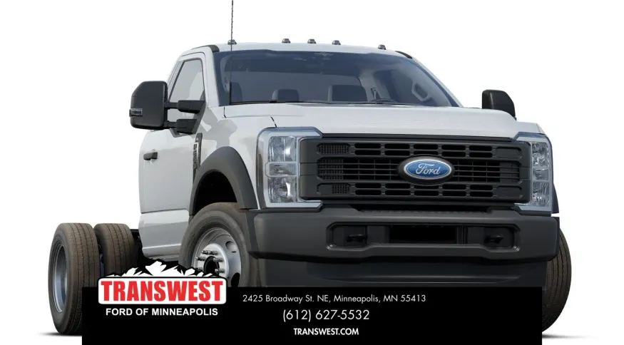 2025 Ford Super Duty F-600 | Photo 4 of 8