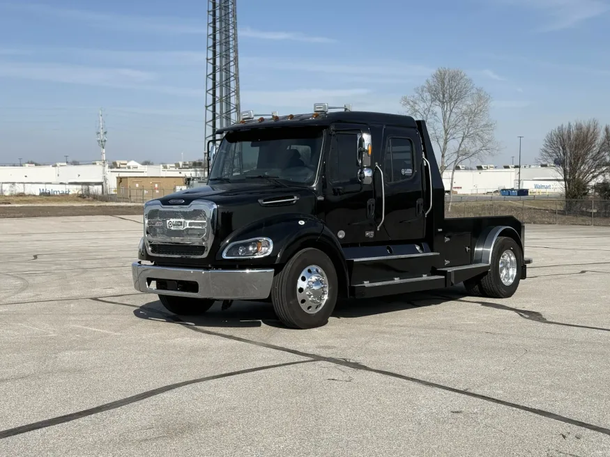 2024 Freightliner M2 112 Laredo | Photo 7 of 30