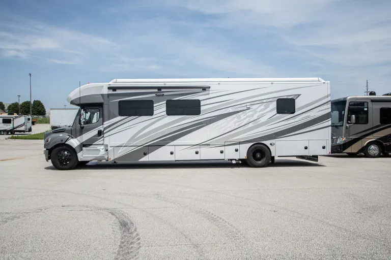 2026 Renegade Verona LE 40LTS