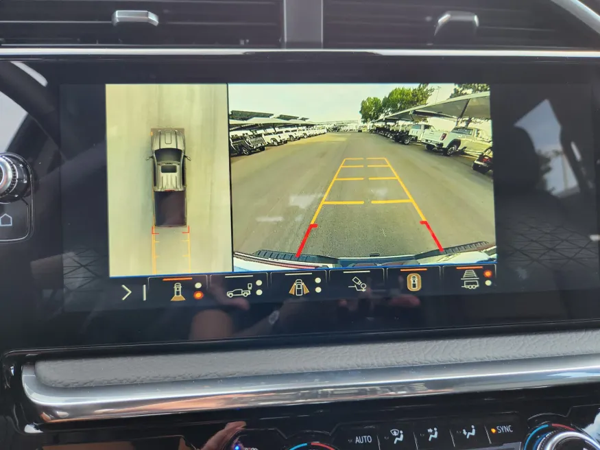 2026 GMC Sierra 2500HD Denali | Photo 26 of 28