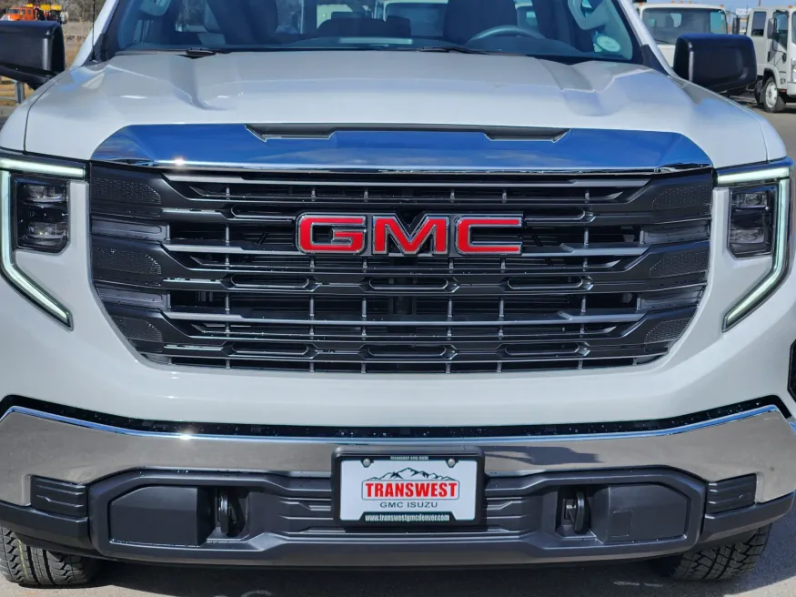 2026 GMC Sierra 1500 Pro | Photo 18 of 20