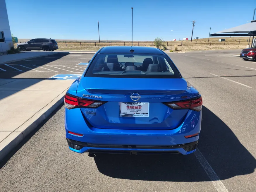 2024 Nissan Sentra SR | Photo 5 of 22