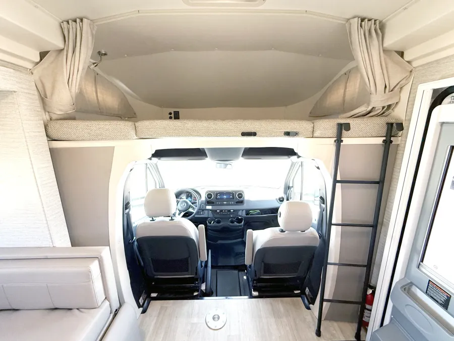 2024 Winnebago View 24D | Photo 7 of 24