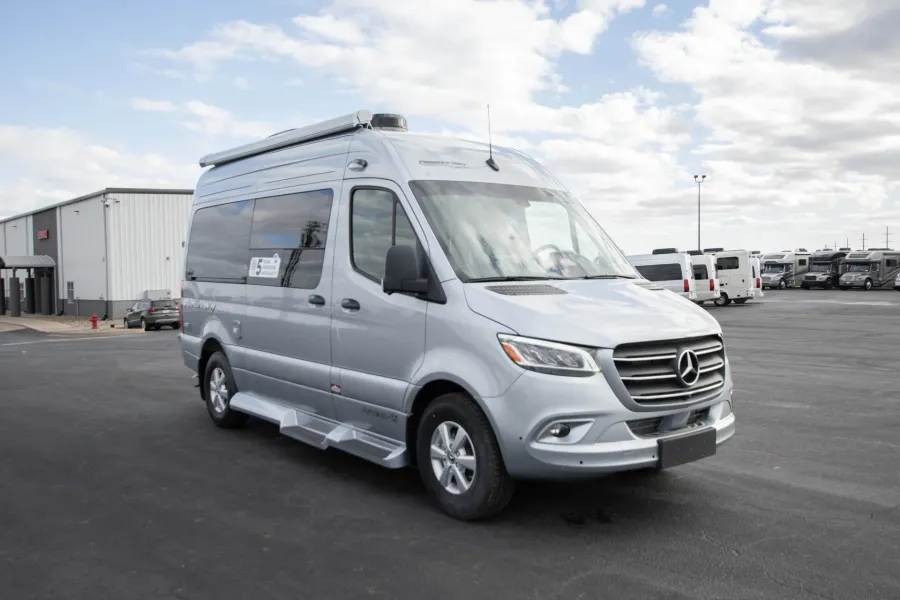 2026 Pleasure-way Ascent | Photo 7 of 20