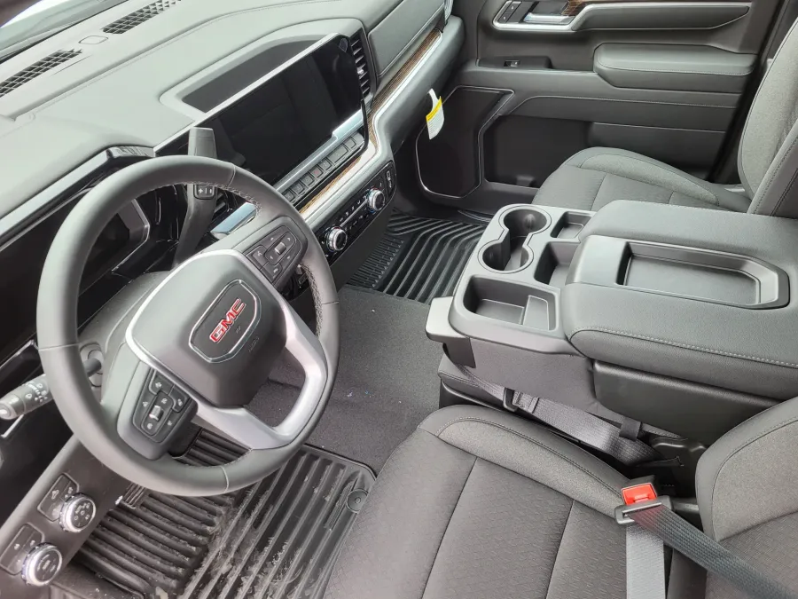 2026 GMC Sierra 2500HD SLE | Photo 11 of 24