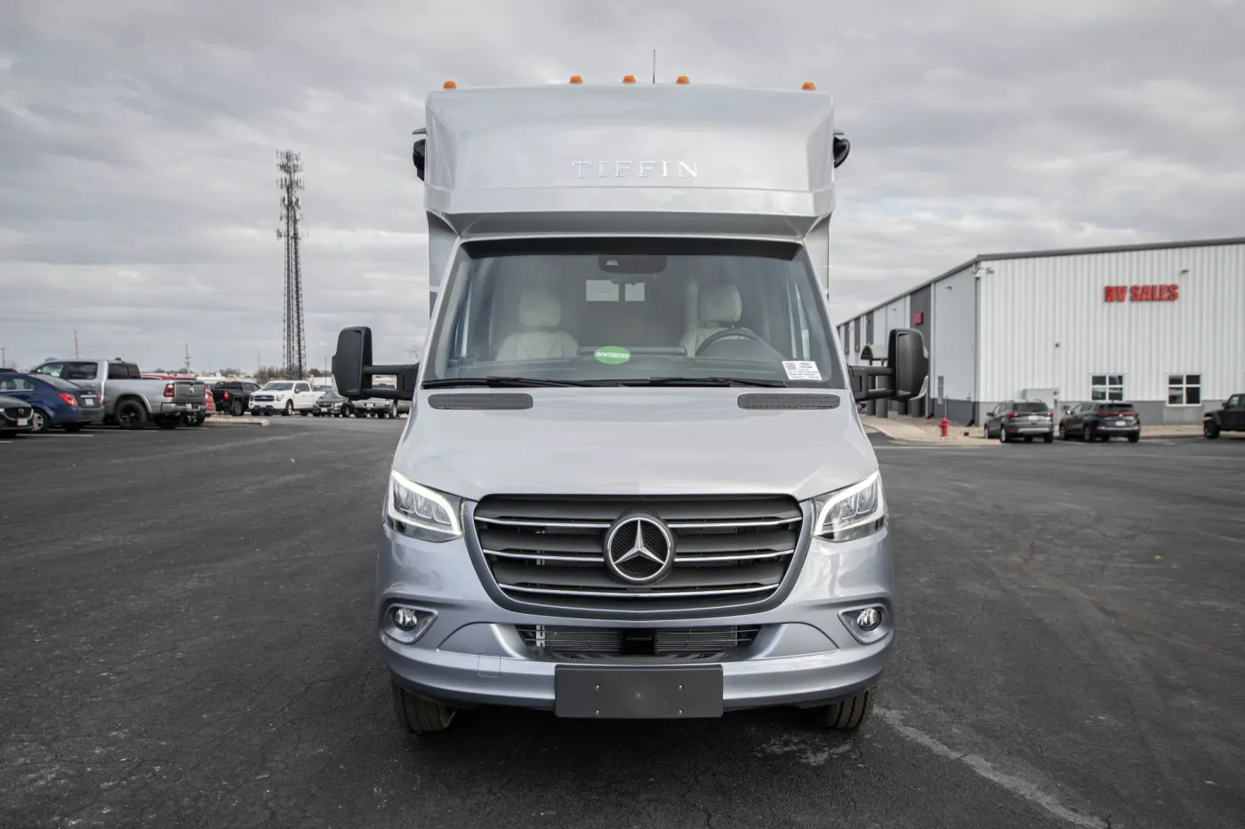 2026 Tiffin Wayfarer 25XLW | Photo 4 of 19