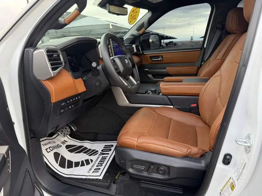 2024 Toyota Tundra 4WD | Photo 16 of 23