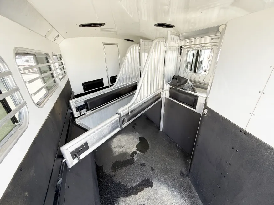 2010 4 Star 3HGN | Photo 14 of 17