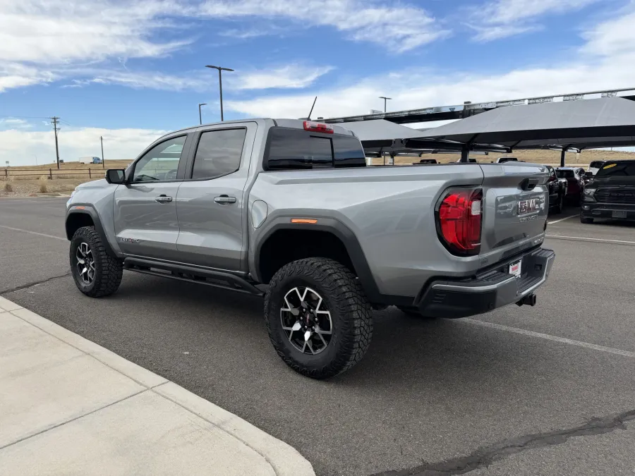 2023 GMC Canyon 4WD AT4X | Photo 5 of 19