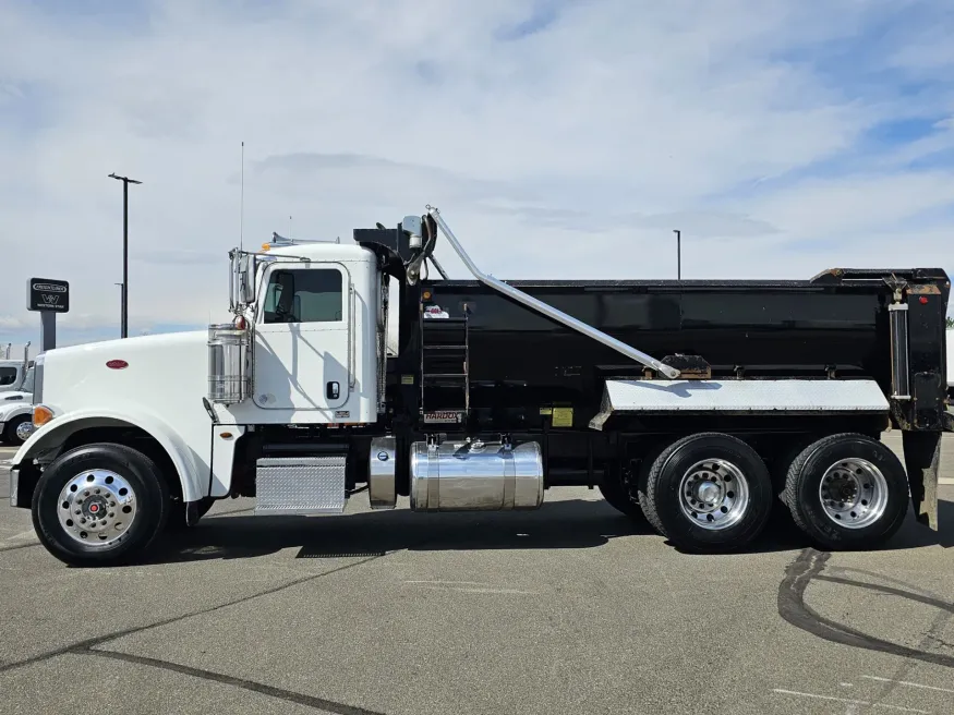 2019 Peterbilt 367 | Photo 8 of 19