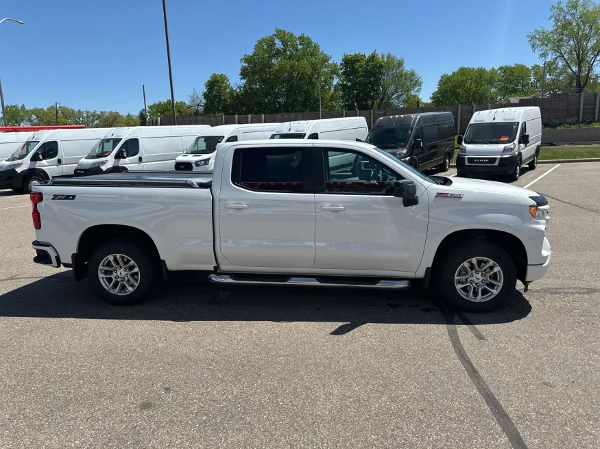 2023 Chevrolet Silverado 1500 RST | Photo 4 of 14
