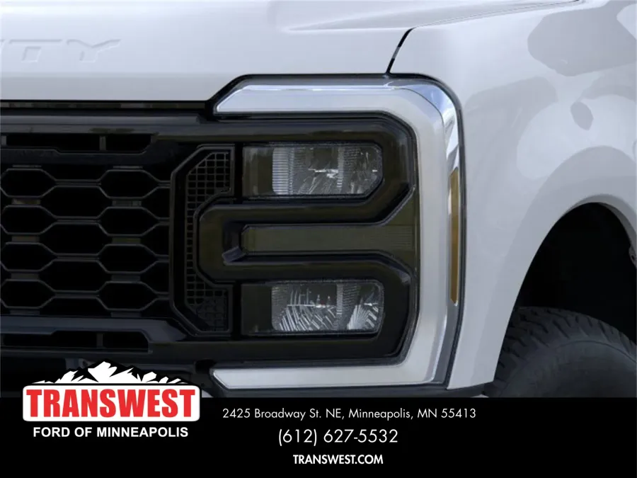 2026 Ford Super Duty F-350 | Photo 18 of 22