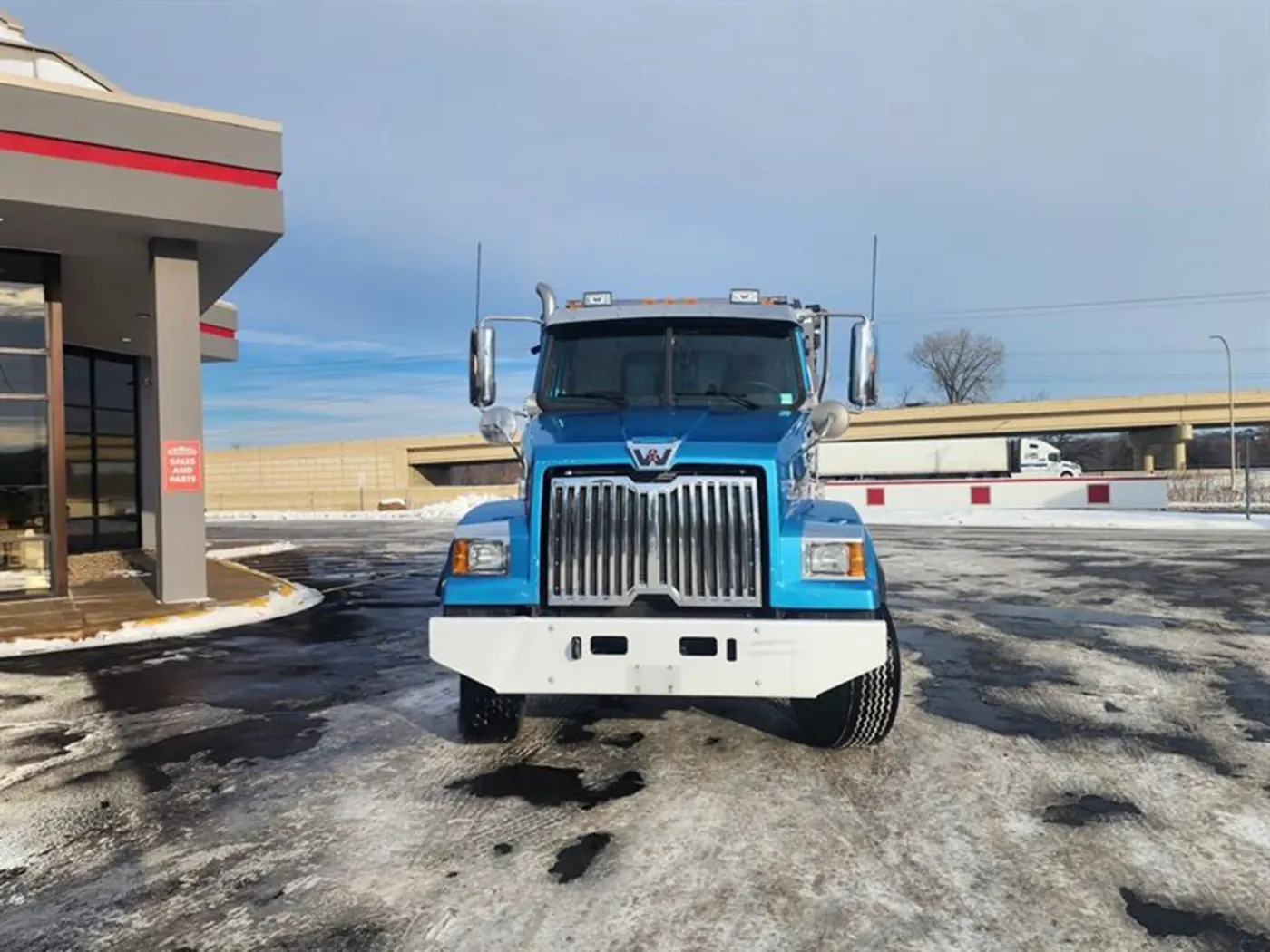 2020 Western Star 4700SB | Photo 2 of 13