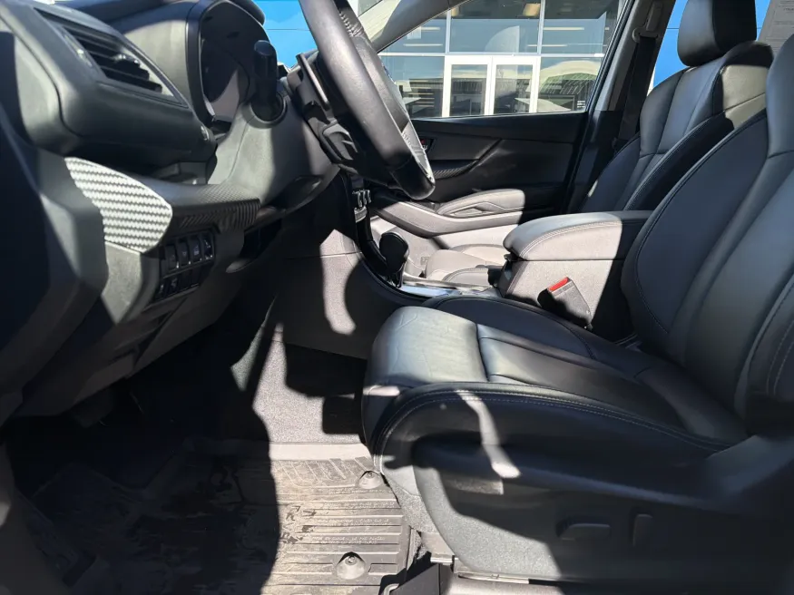 2022 Subaru Ascent Onyx Edition | Photo 16 of 25