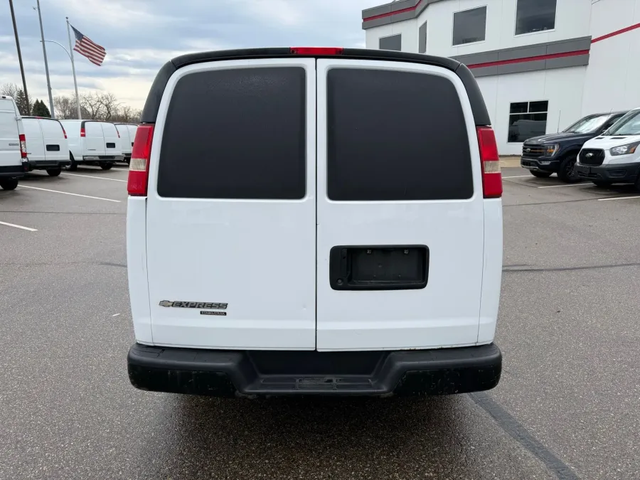 2012 Chevrolet Express 1500 Work Van | Photo 11 of 19