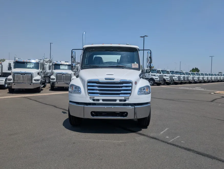 2026 Freightliner M2 106 | Photo 2 of 10