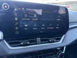 2025 Chevrolet Equinox AWD LT | Thumbnail Photo 15 of 18