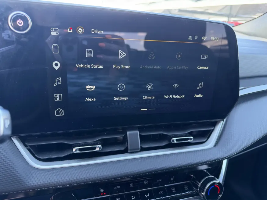 2025 Chevrolet Equinox AWD LT | Photo 15 of 18