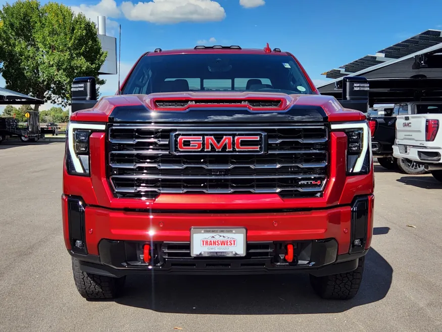 2026 GMC Sierra 2500HD AT4 | Photo 4 of 31