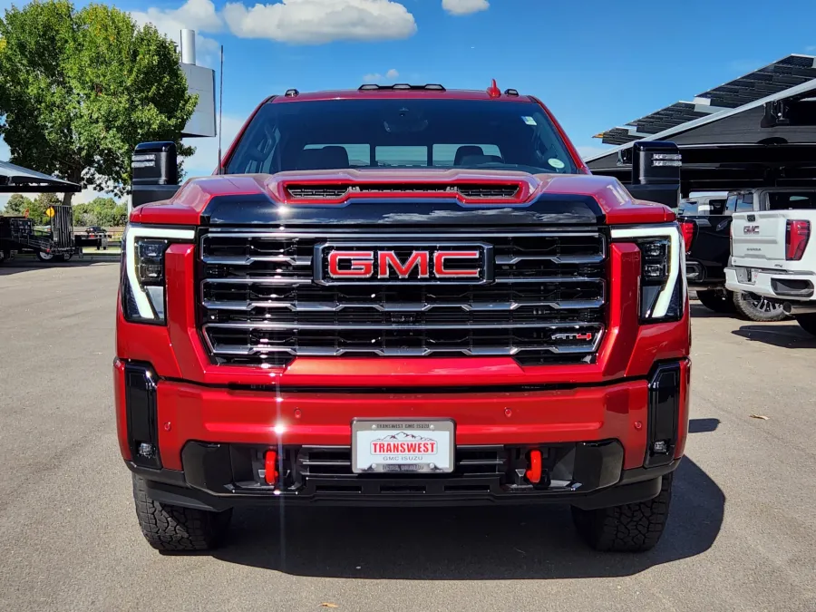 2026 GMC Sierra 2500HD AT4 | Photo 4 of 31