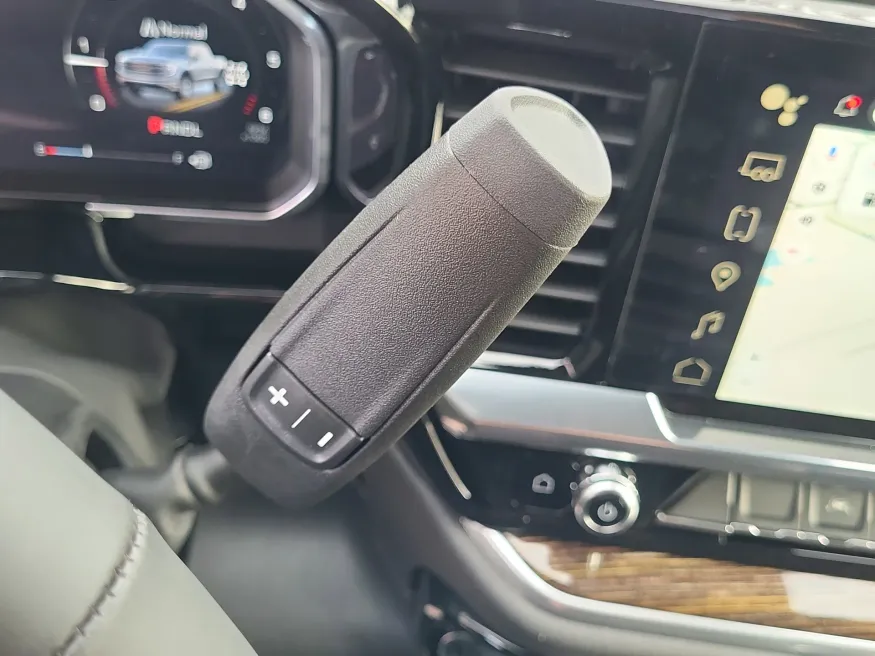 2026 GMC Sierra 1500 Elevation | Photo 17 of 23