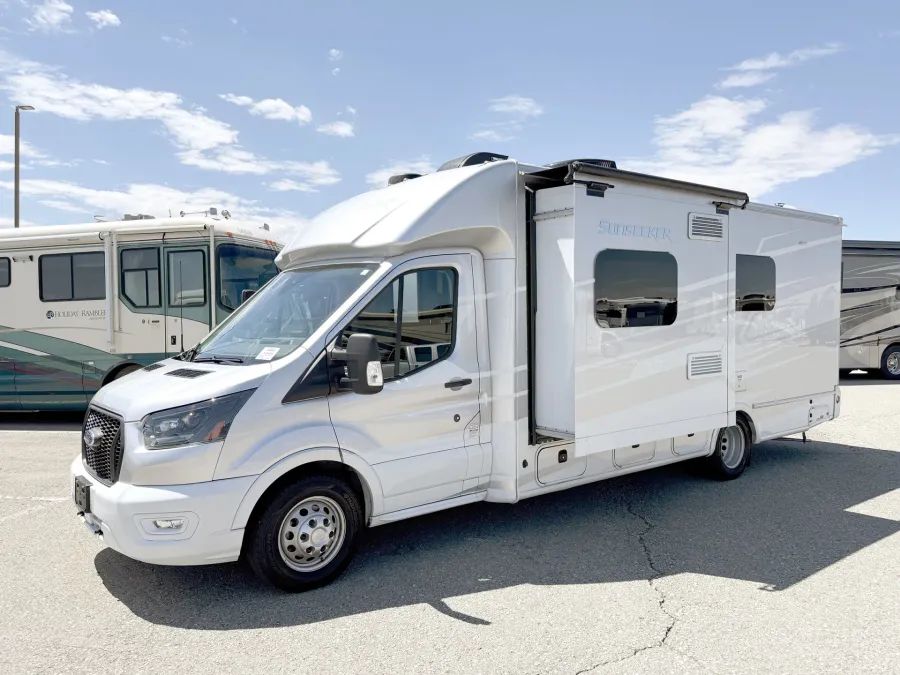 2024 Forest River Sunseeker 2370 | Photo 19 of 23