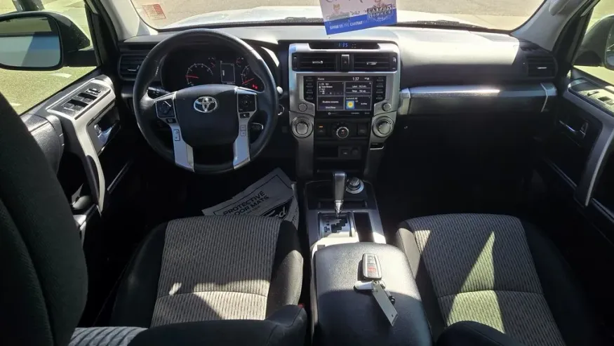 2022 Toyota 4Runner | Photo 25 of 29