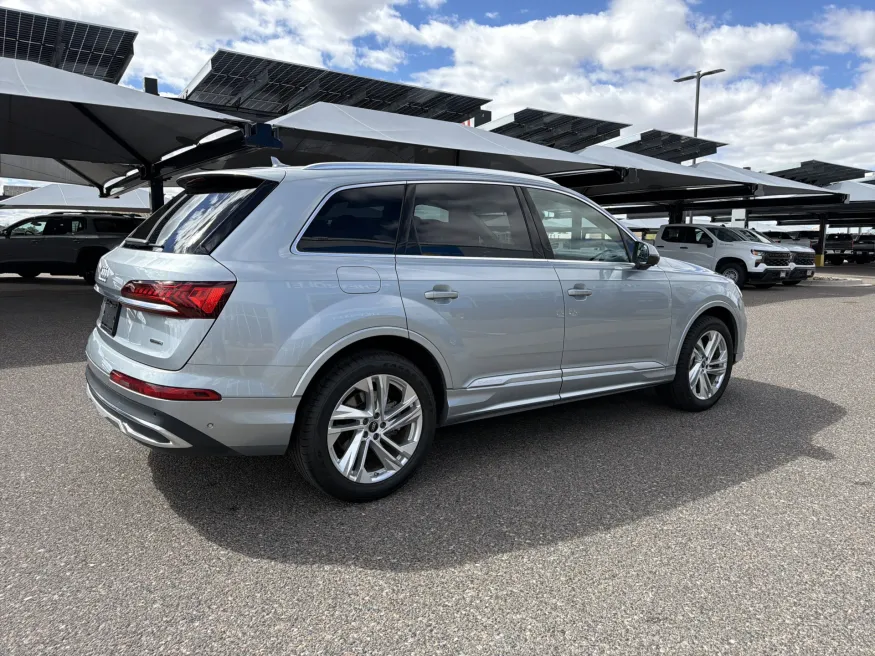 2024 Audi Q7 Premium Plus | Photo 4 of 24