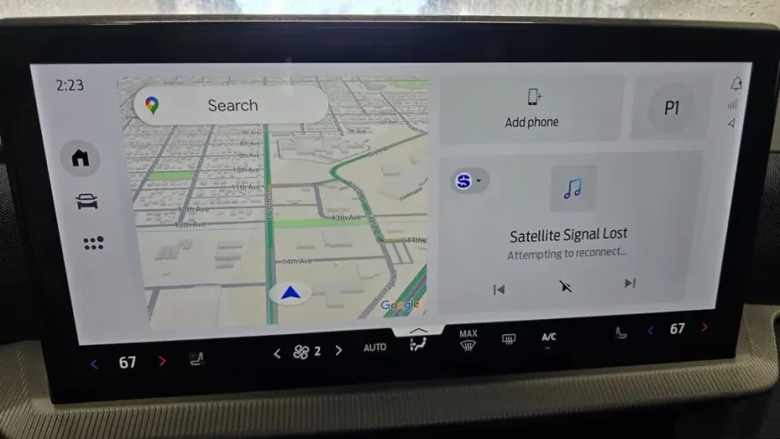 2026 Ford Explorer | Photo 23 of 36