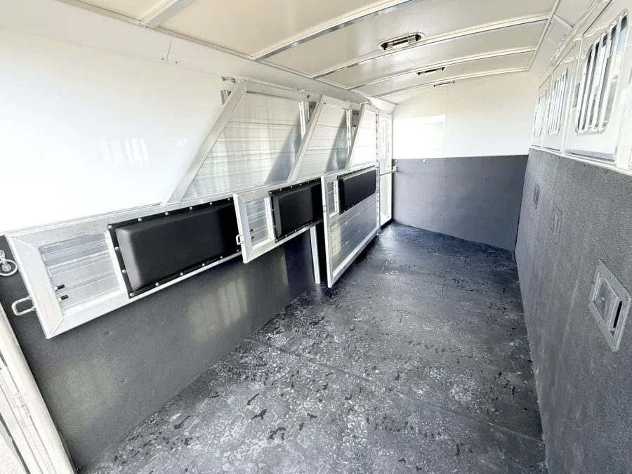 2026 Cimarron Norstar 4HGN | Photo 11 of 20