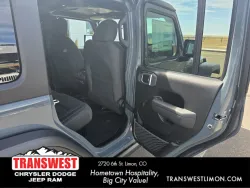 2026 Jeep Wrangler Willys | Thumbnail Photo 13 of 22