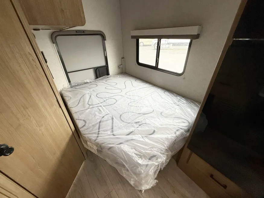 2025 Coachmen Leprechaun 220XG | Photo 13 of 21