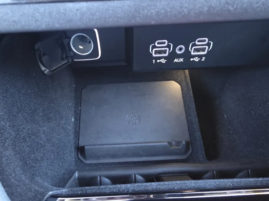 2025 Jeep Wagoneer L Base | Photo 28 of 34