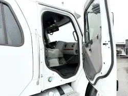2011 Freightliner M2 112 | Thumbnail Photo 20 of 22
