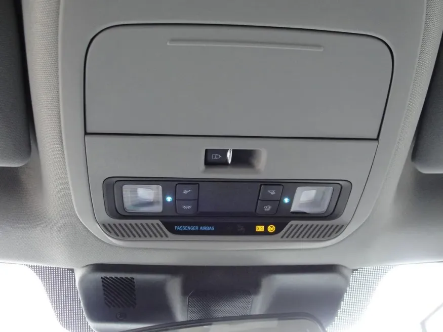 2026 Ford Super Duty F-350 XLT | Photo 11 of 16