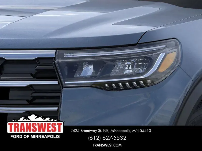 2026 Ford Explorer Active | Photo 17 of 23