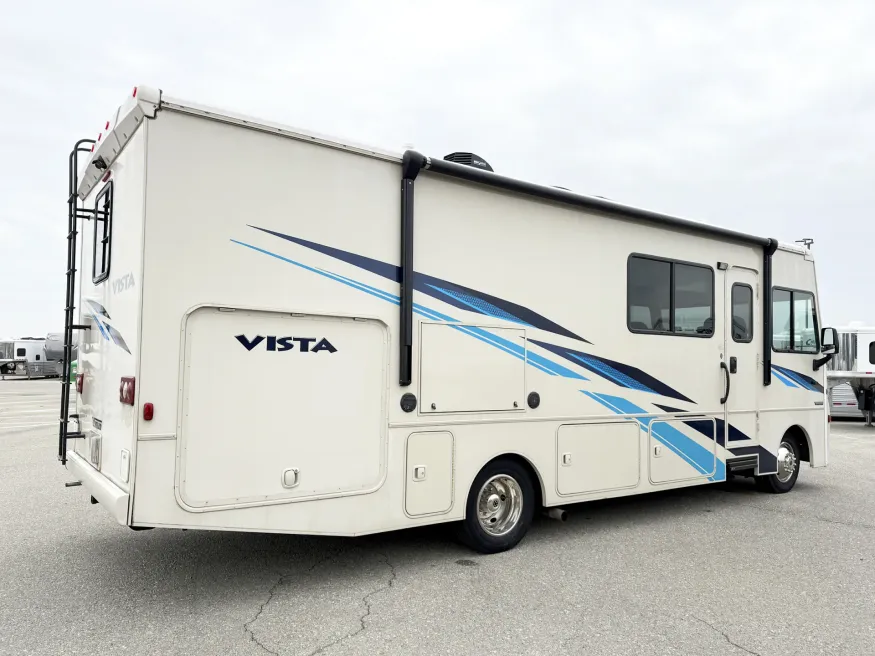 2018 Winnebago Vista 29 VE | Photo 16 of 24