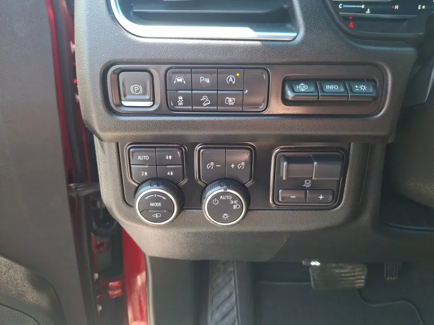 2023 Chevrolet Tahoe High Country | Photo 17 of 23