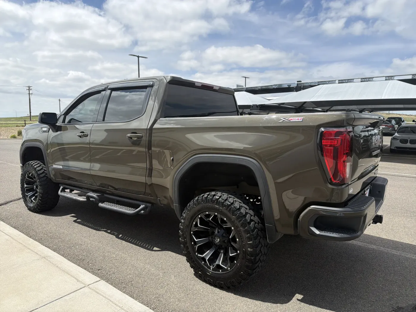 2024 GMC Sierra 1500 Elevation | Photo 5 of 22