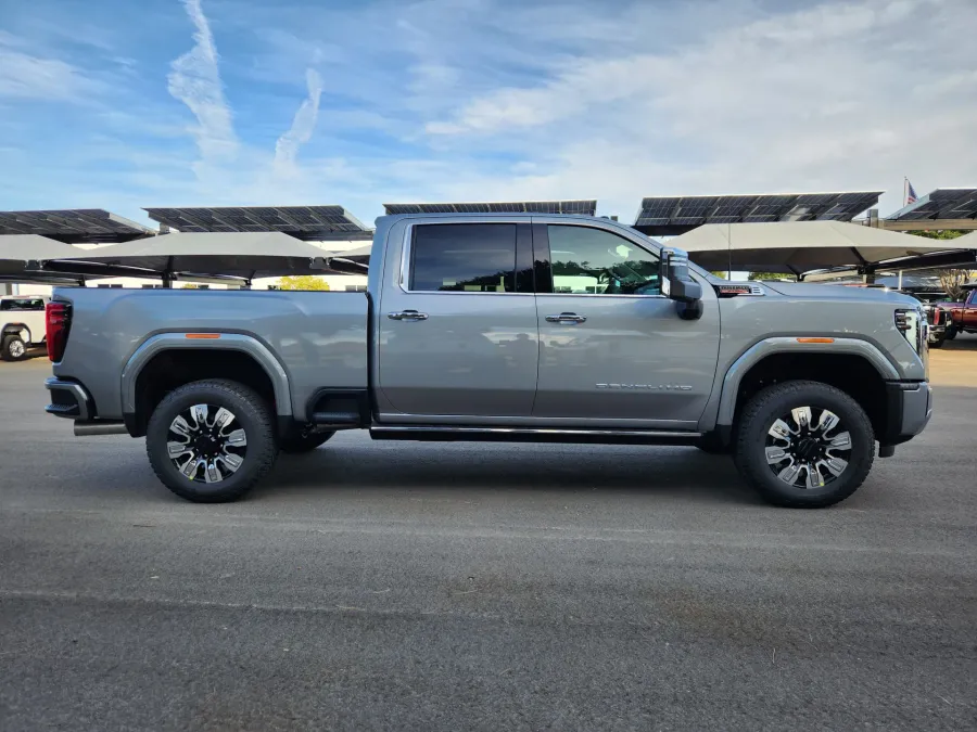 2026 GMC Sierra 2500HD Denali | Photo 1 of 28
