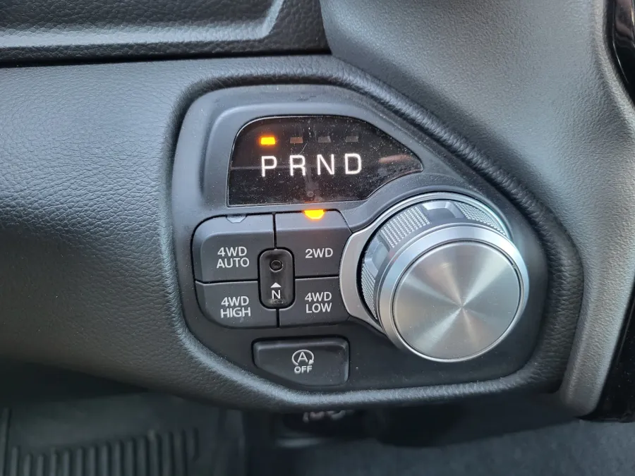 2025 RAM 1500 Laramie | Photo 16 of 24