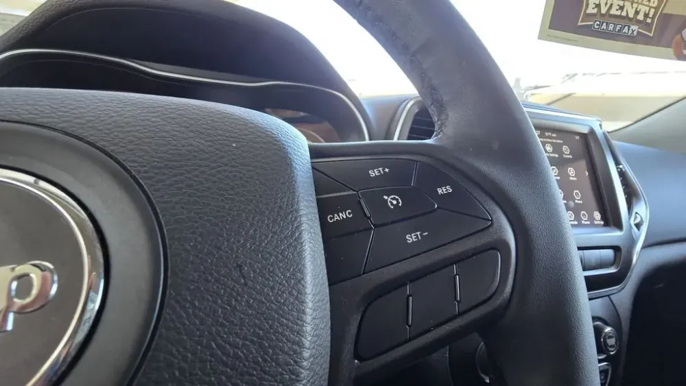 2022 Jeep Cherokee Trailhawk - Photo 17