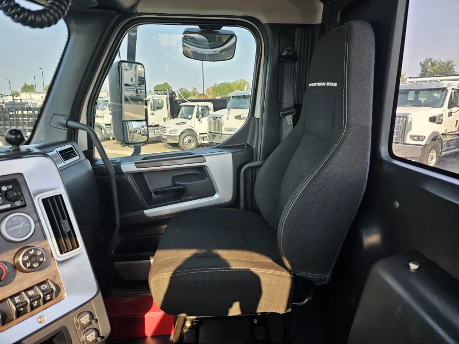 2022 Western Star 49X | Photo 10 of 16