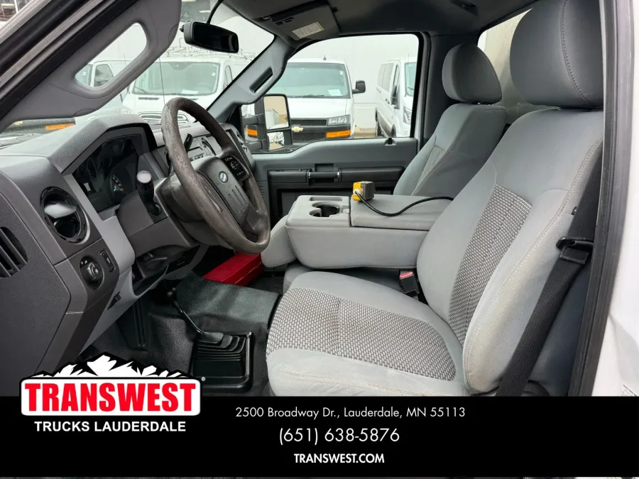 2016 Ford Super Duty F-550 XL | Photo 4 of 20