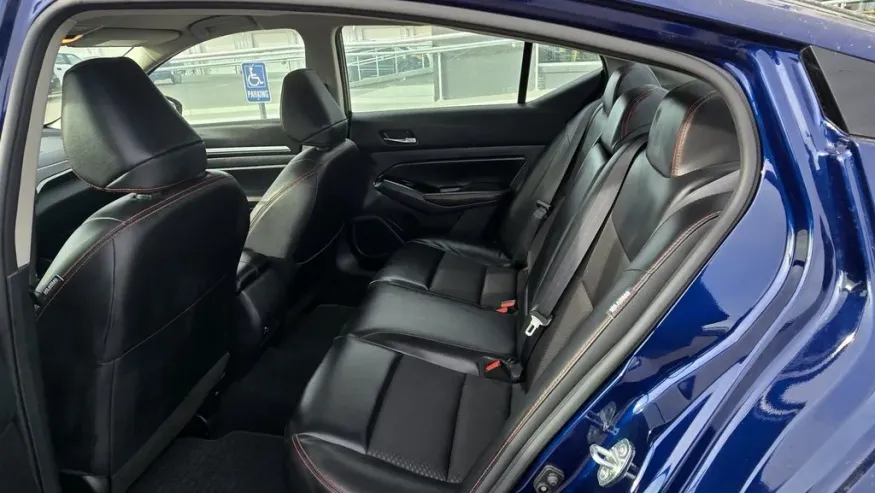 2024 Nissan Altima | Photo 24 of 26