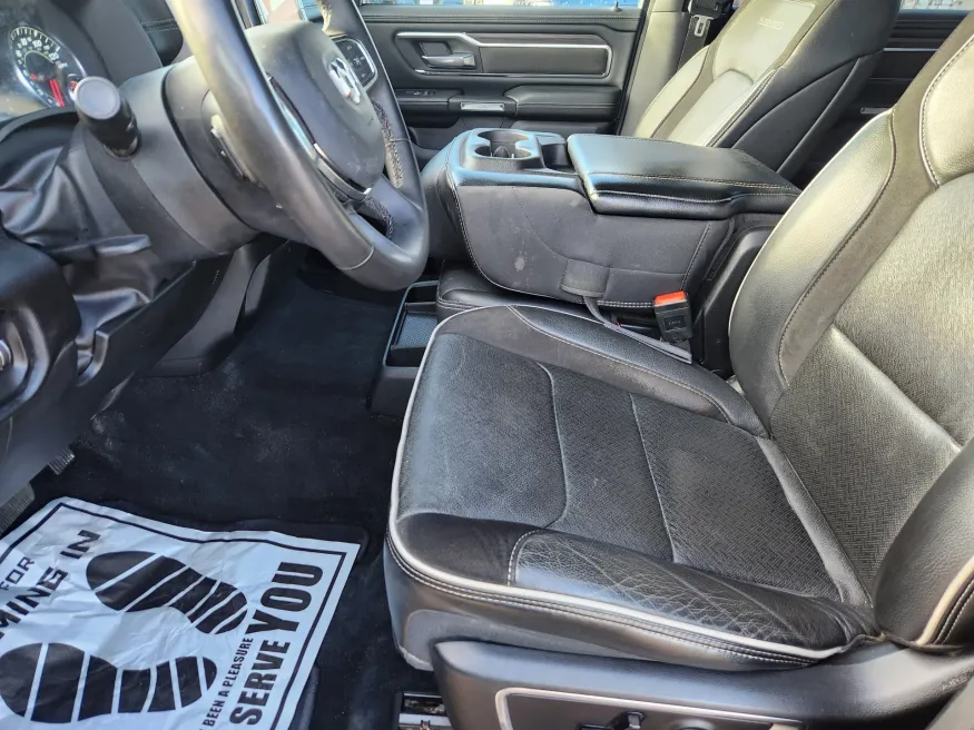 2025 RAM 1500 Laramie | Photo 7 of 28