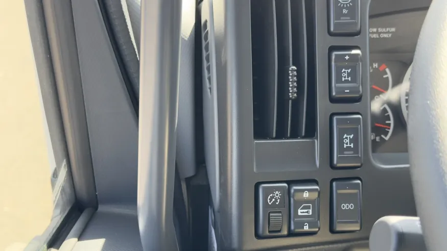 2025 Isuzu FTR | Photo 18 of 22