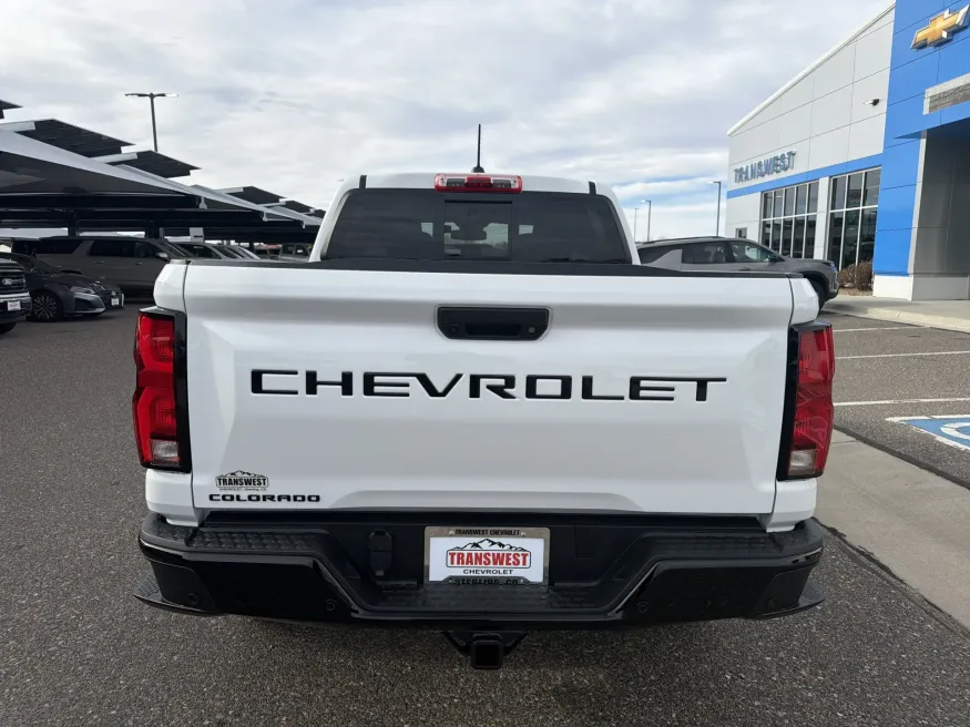 2026 Chevrolet Colorado 4WD Z71 | Photo 3 of 19